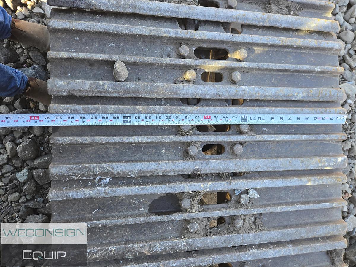 Used 2011 John Deere 225D LC