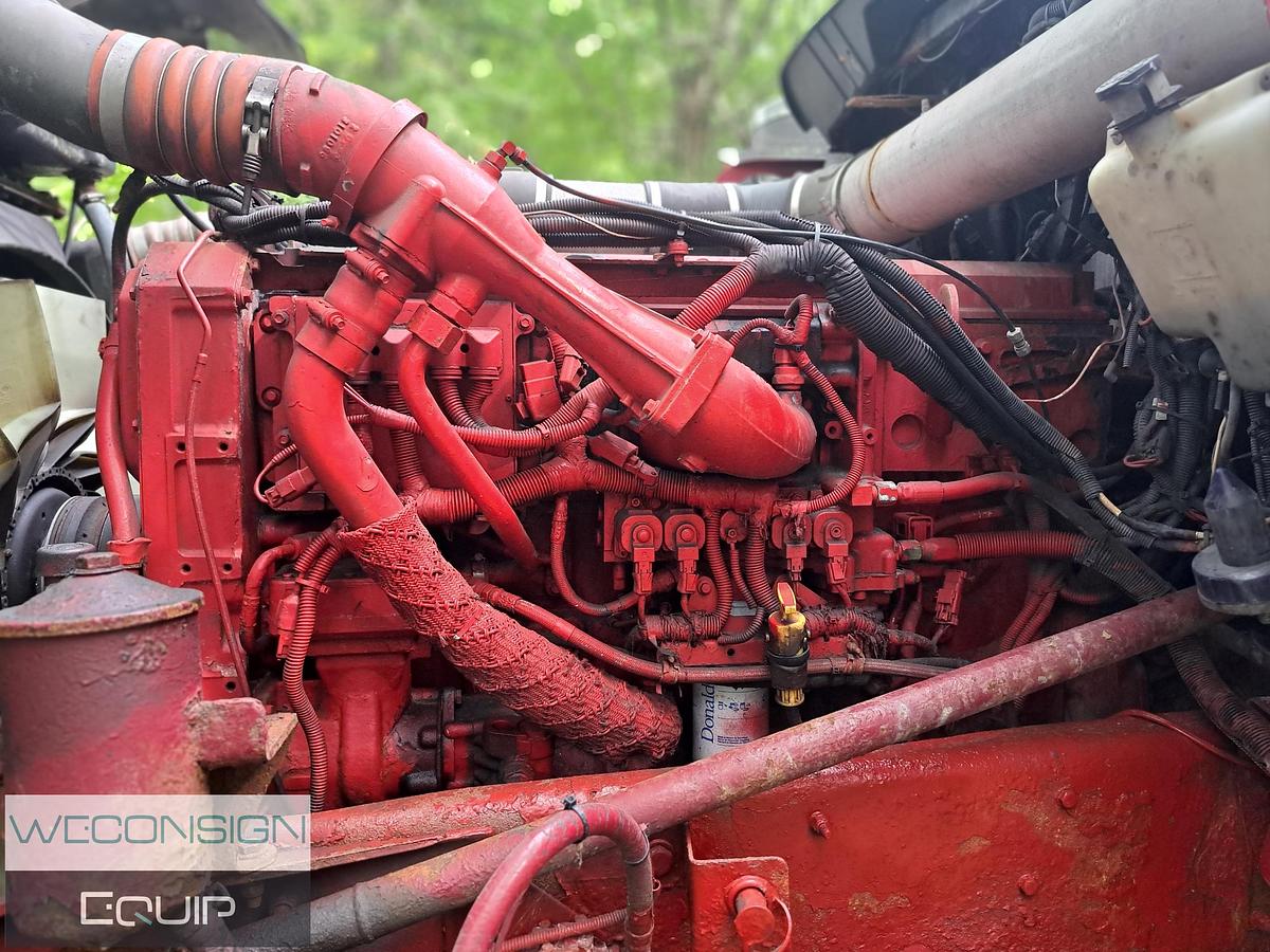 Used 2006 Kenworth W900L Sleeper Tractor