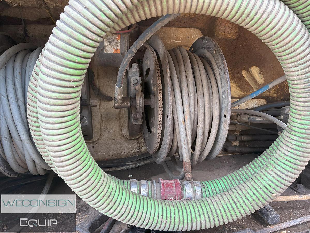 Used 2010 Kenworth T800 Tri Drive Combo Vac