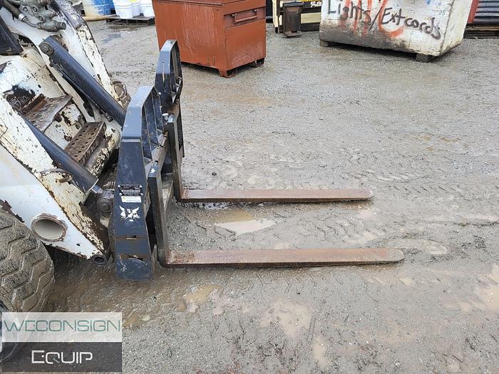 Used 2004 Bobcat S300 Skid-Steer