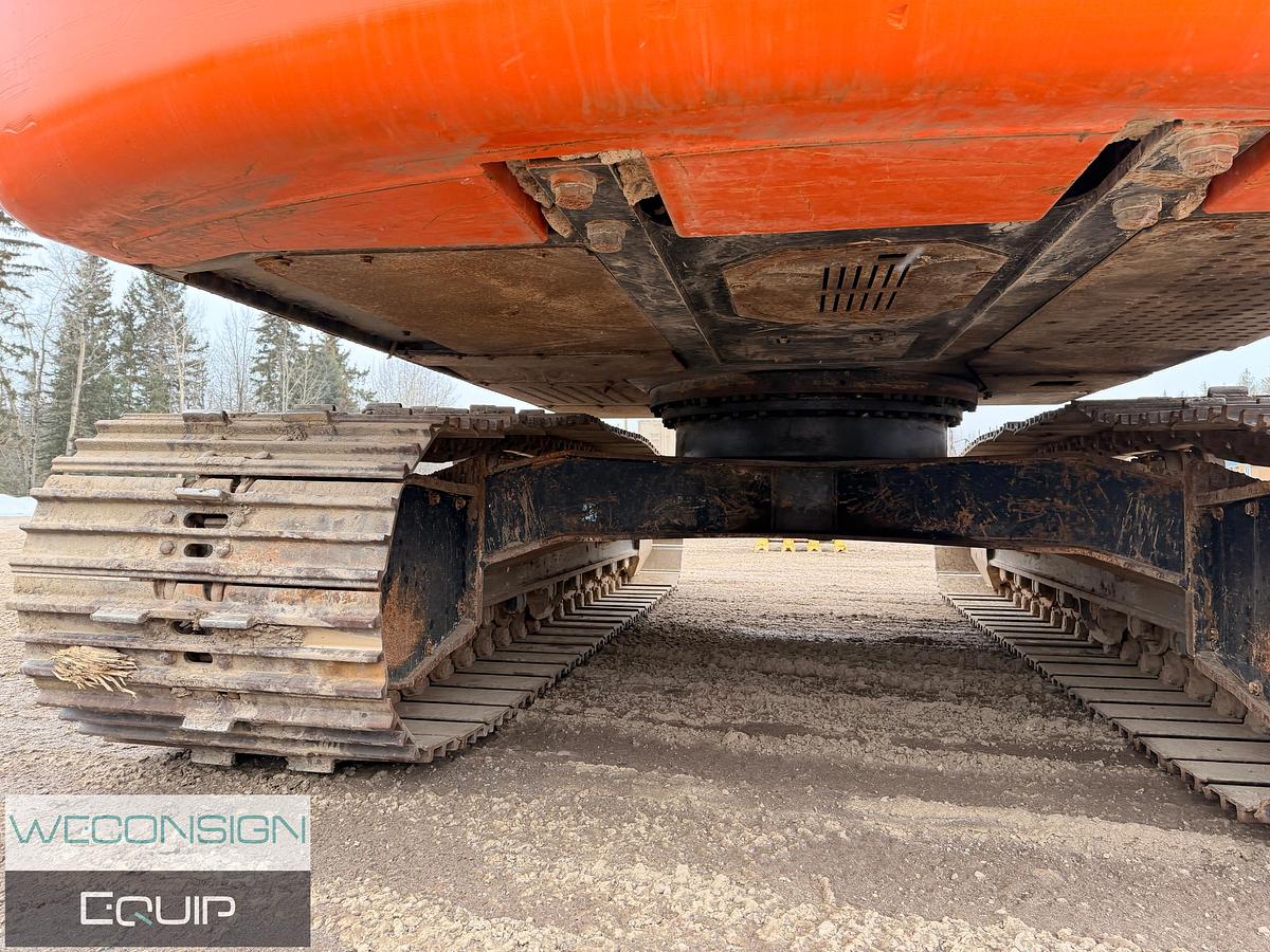 Used 2014 Hitachi ZX210LC-5N Excavator