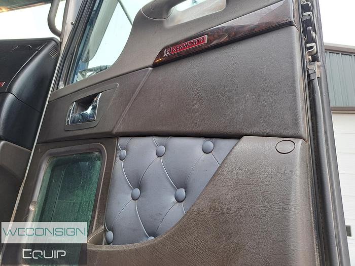 Used 2019 Kenworth T800 Heavy Haul Truck Tractor