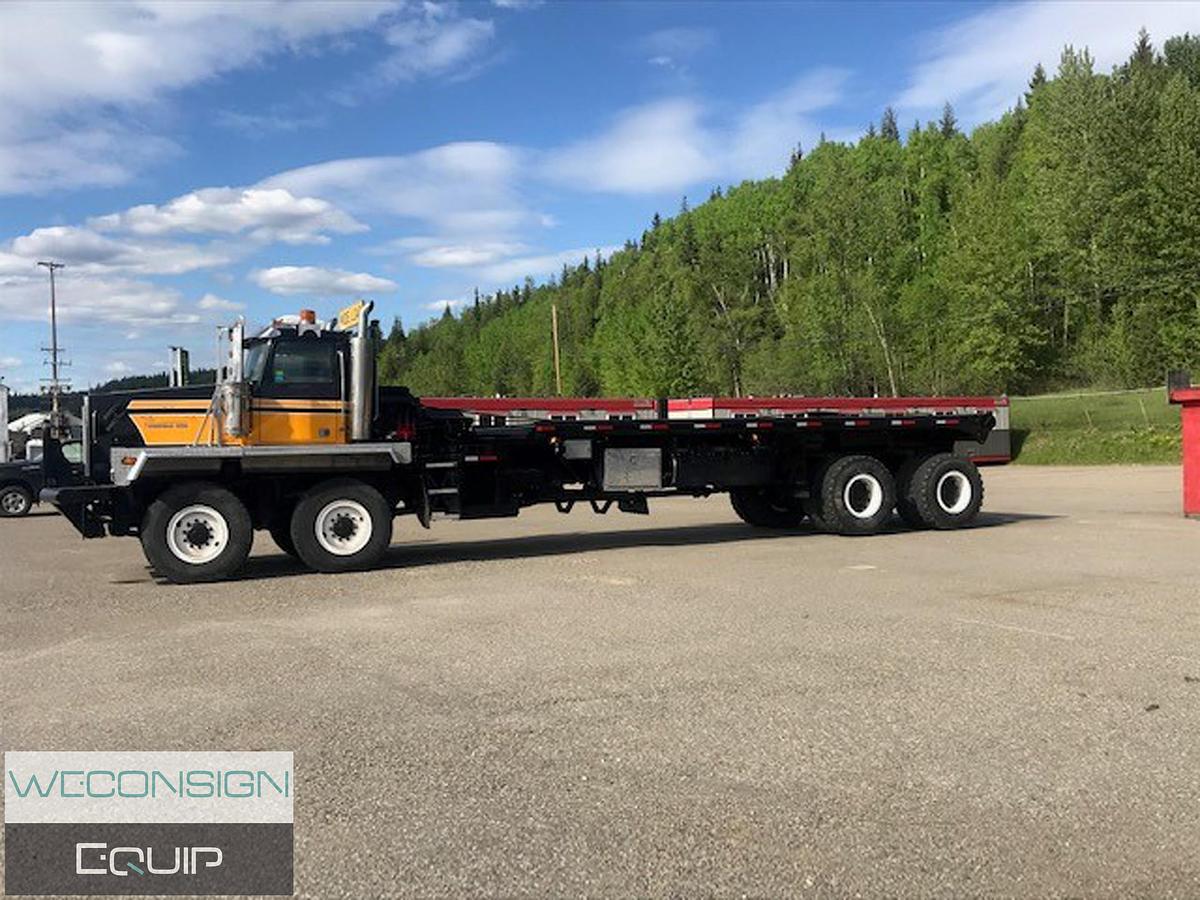 Used 2007 Western Star 6900XD 8x8 Bed Truck
