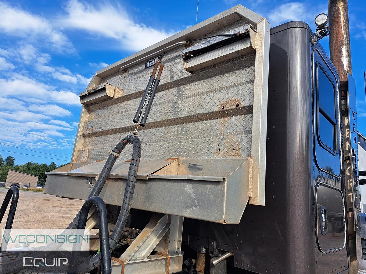 Used 2024 Kenworth W990 Sleeper Truck Tractor