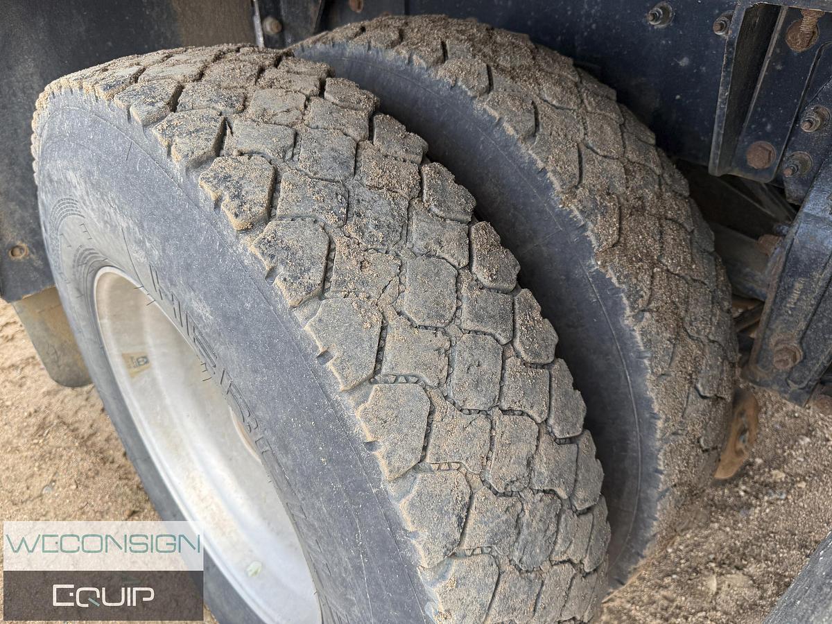 Used 2017 Peterbilt Single Axle Hydrovac