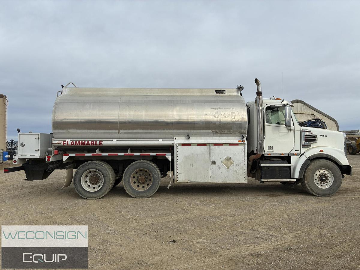 Used 2011 Freightliner Coronado SD Fuel and Lube Truck