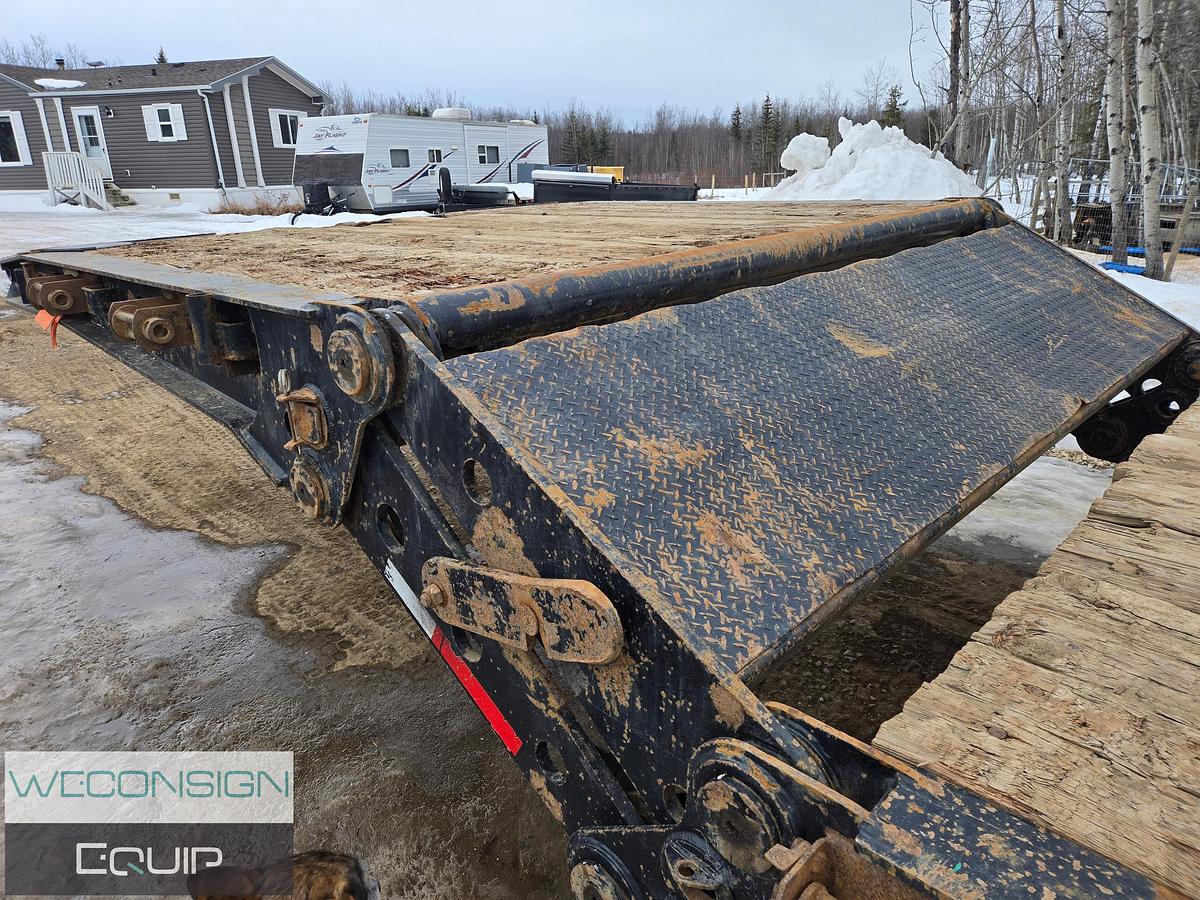 Used 2003 Knight 40T Scissorneck Lowbed