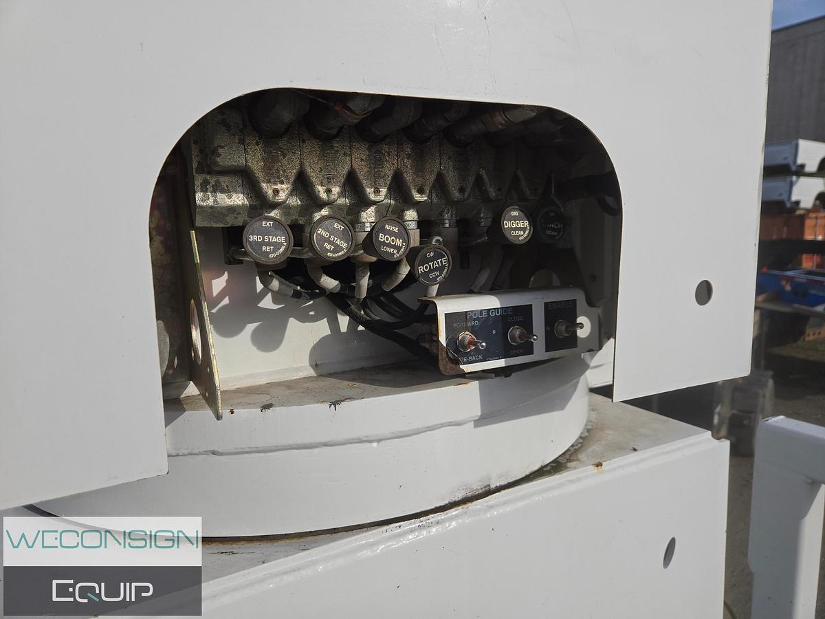 Used 2013 Freightliner 114SD TA Digger Truck