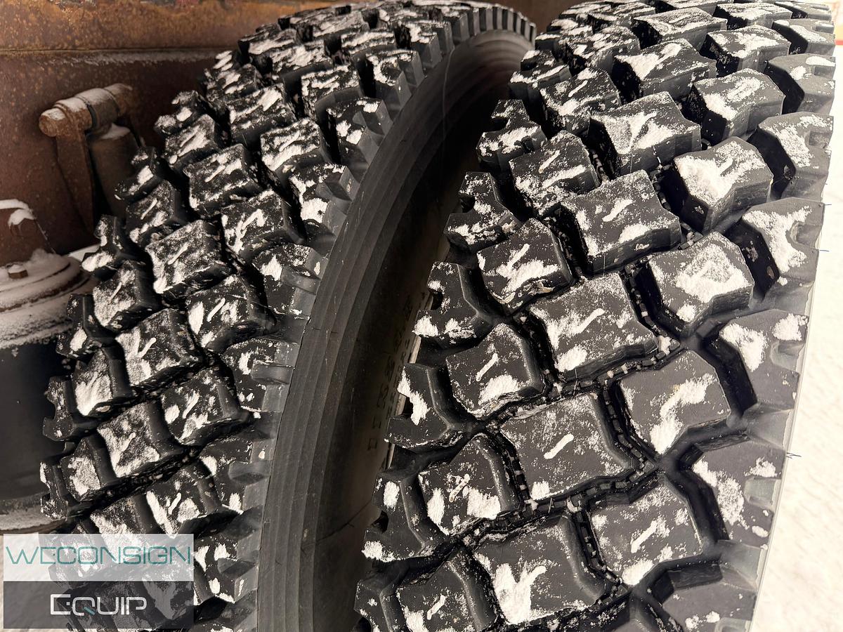 Used 2015 Kenworth T800 Tri Drive Winch Truck