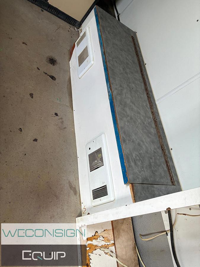 Used 2007 Wells Cargo Enclosed Doghouse Trailer