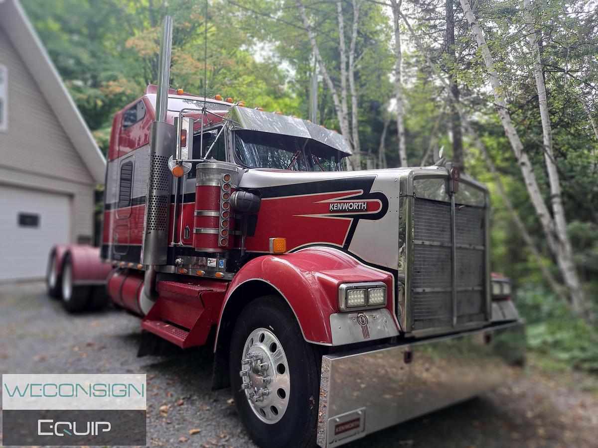 Used 2006 Kenworth W900L Sleeper Tractor