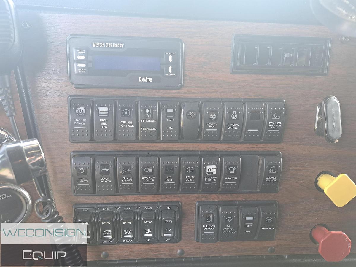 Used 2021 Western Star 4900