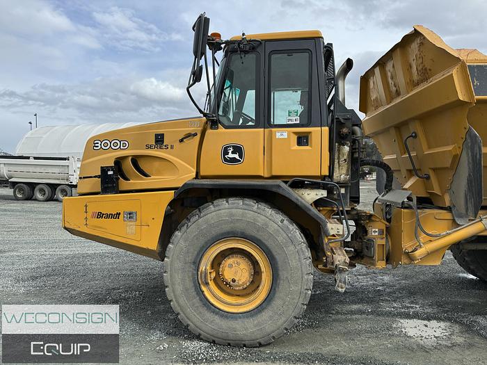 Used 2012 John Deere  300D