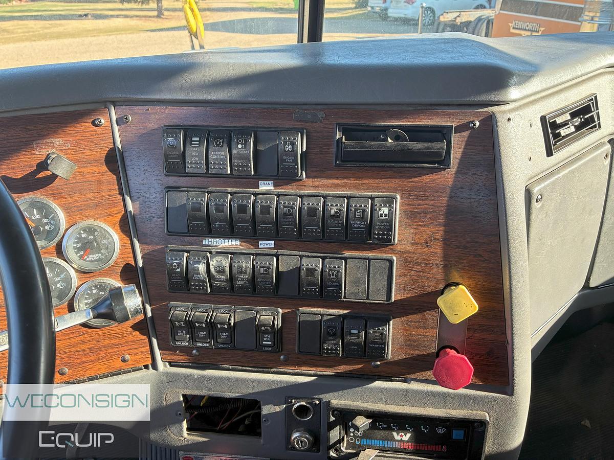 Used 1998 Western Star 4x6 Picker Truck