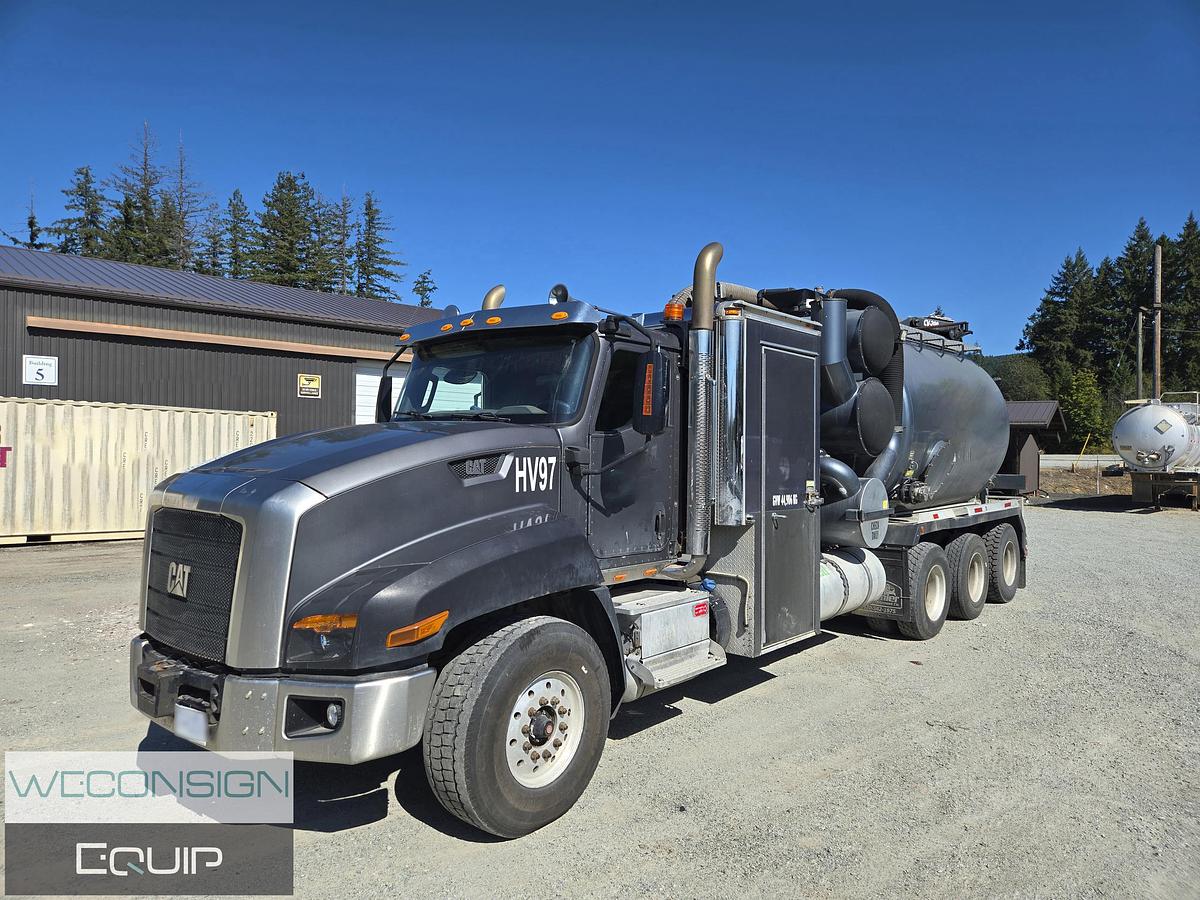 Used 2015 CAT Hydro Excavator
