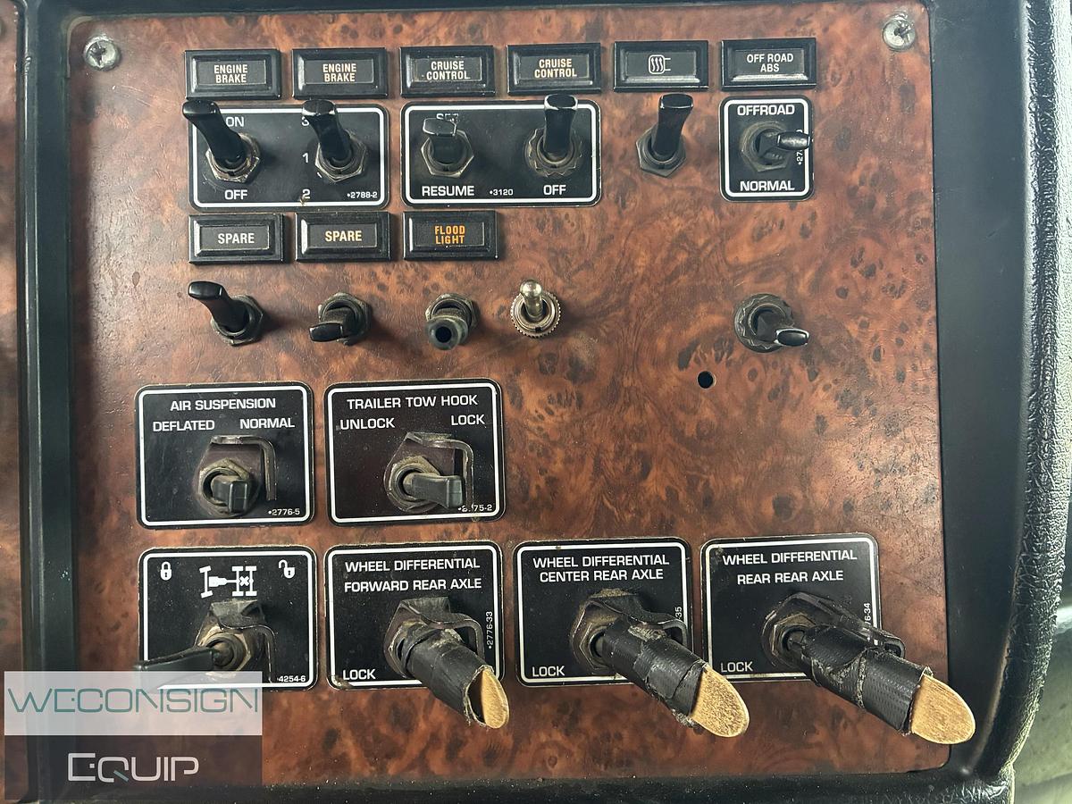 Used 2005 Kenworth T800 Heavy Haul Truck Tractor