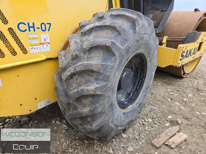 Used 2014 Sakai SV540T 84" Compactor