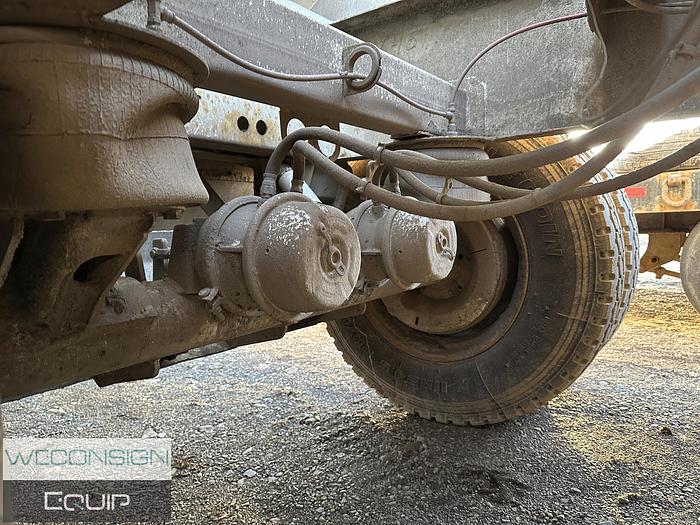 Used 2014 Midland MG38TC3000 Tridem Belly Dump