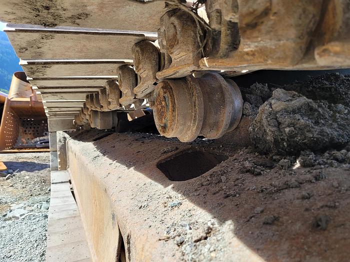 Used 1997 John Deere 200LC  Excavator