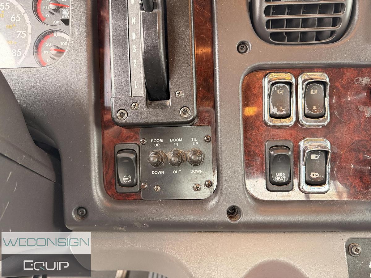 Used 2014 Freightliner M2106 Tow Truck/ Wrecker Truck