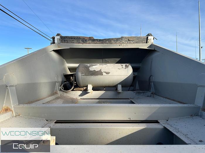 Used 2007 Midland MG38TC3000 Tridem Belly Dump