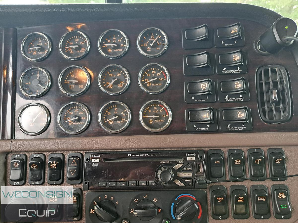 Used 2021 Peterbilt 389 Long Nose