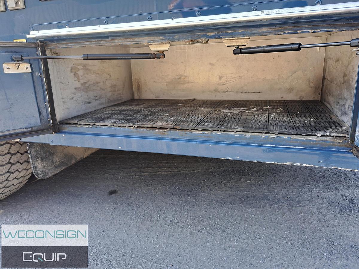 Used 2010 International 4300SBA Service and Mechanic Trucks