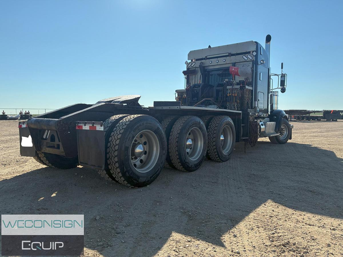 Used 2016 Peterbilt 367 Winch Truck