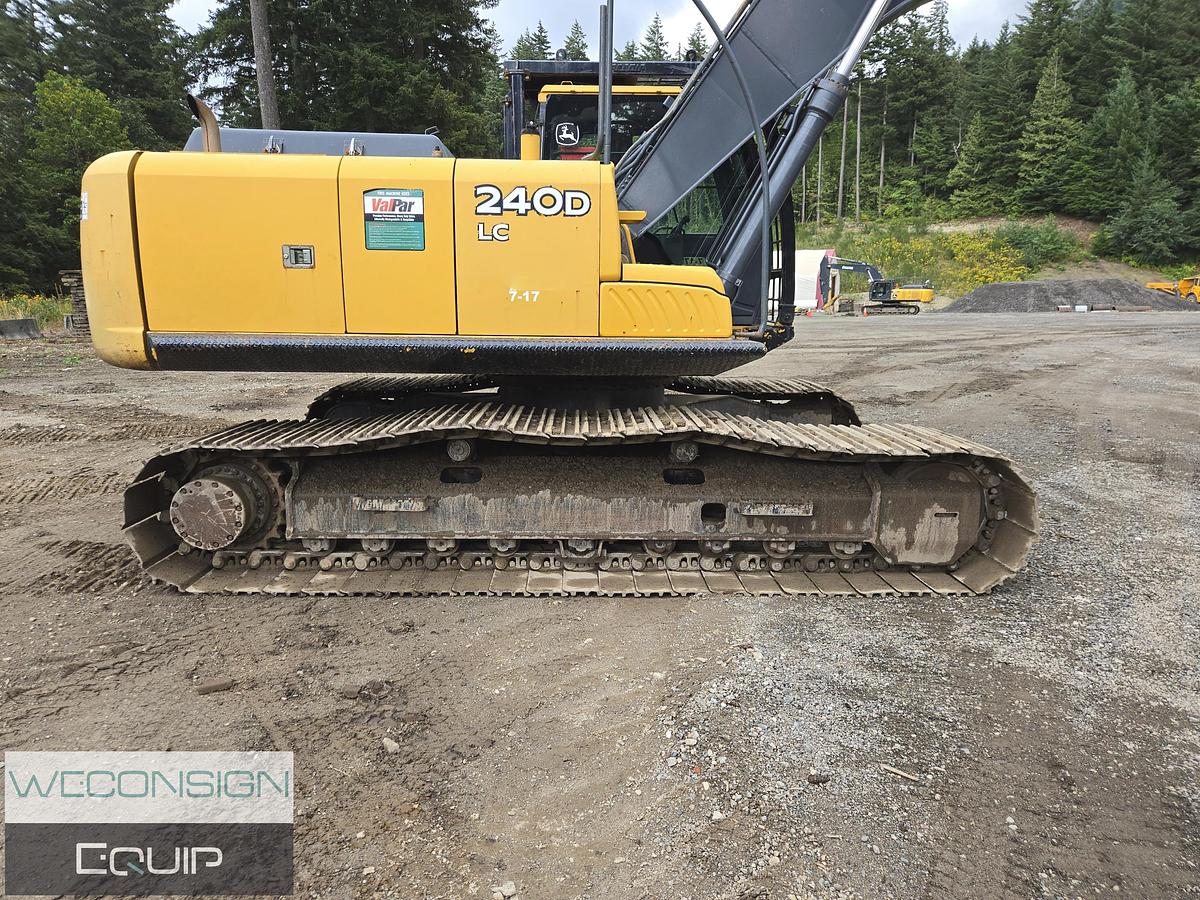 Used 2007 John Deere 240D Excavator