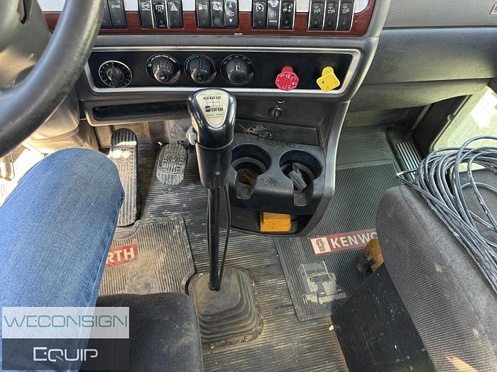 Used 2006 Kenworth T800 Boom/Crane Truck