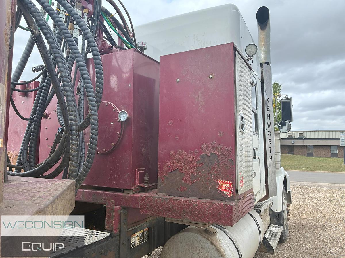 Used 2010 Kenworth SMV01