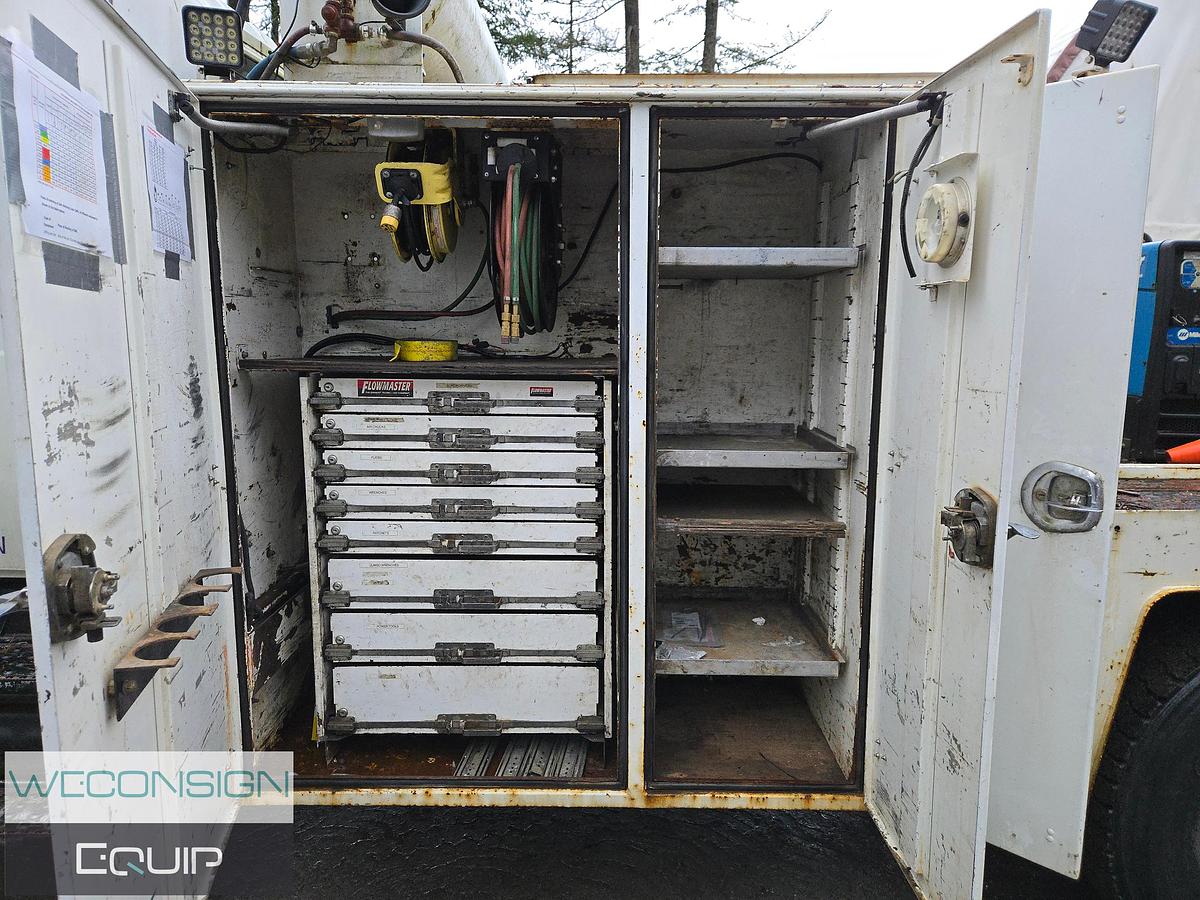 Used 2002 International 4300SBA Service/ Mechanics Truck