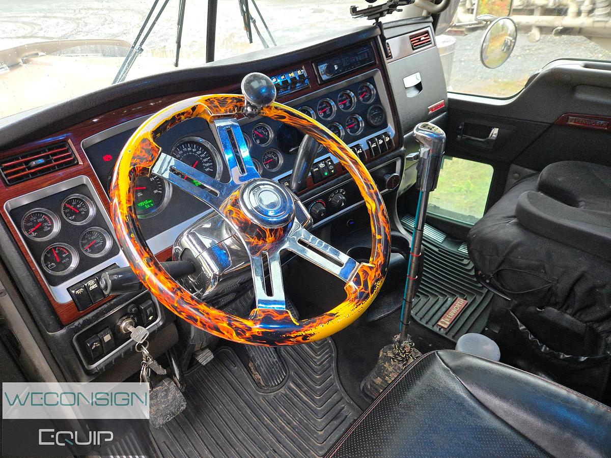 Used 2009 Kenworth W900L TA Sleeper Truck Tractor