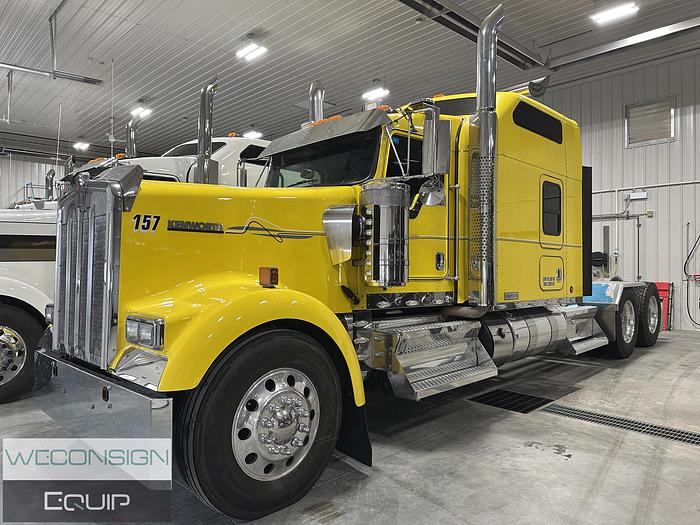 Used 2019 Kenworth W900L Sleeper Tandem Yellow
