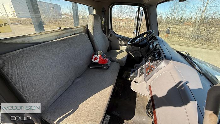 Used 2014 Freightliner M2 Tow Truck