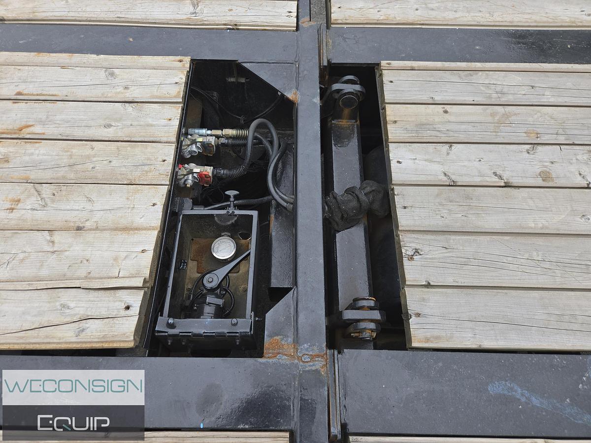 Used 2011 XL Tri-Axle RGN Lowbed