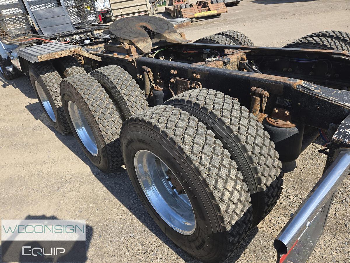 Used 2020 Kenworth T800 Daycab Logging Truck