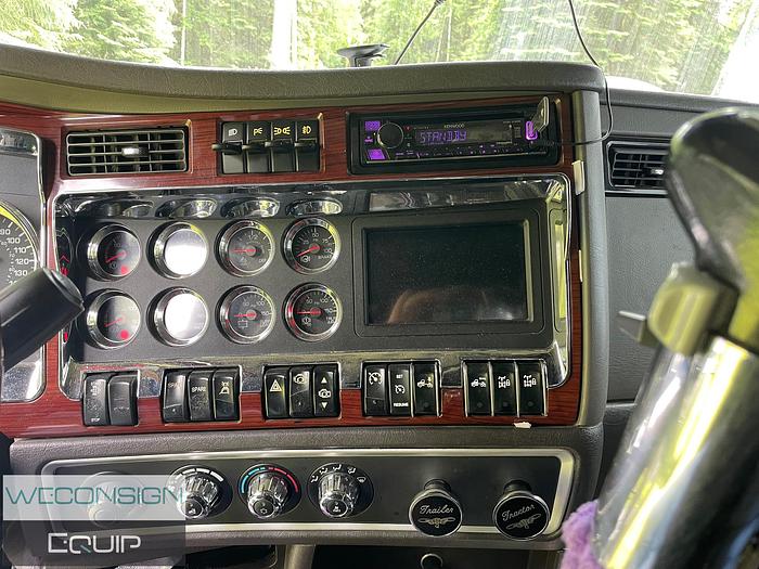 Used 2014 Kenworth T660 TA Heavy Spec Tractor