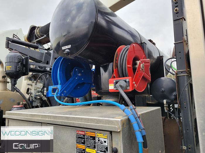 Used 2016 Kenworth T880 Hydro Excavator