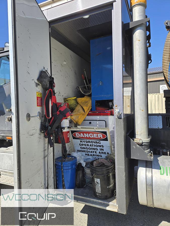 Used 2015 CAT Hydro Excavator