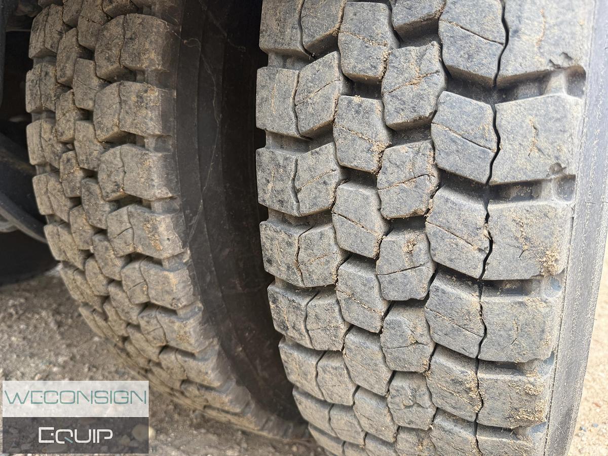 Used 2019 Kenworth T800 Air Vac