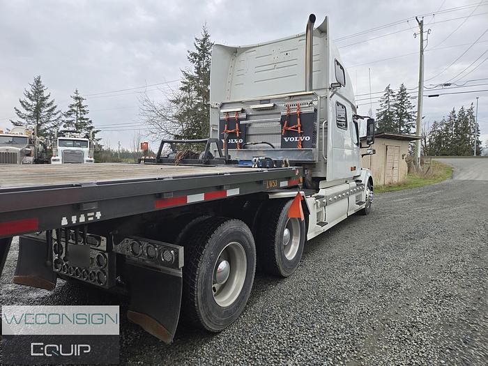Used 2007 Volvo D12 Wet Kit Truck & Lowboy Trailer