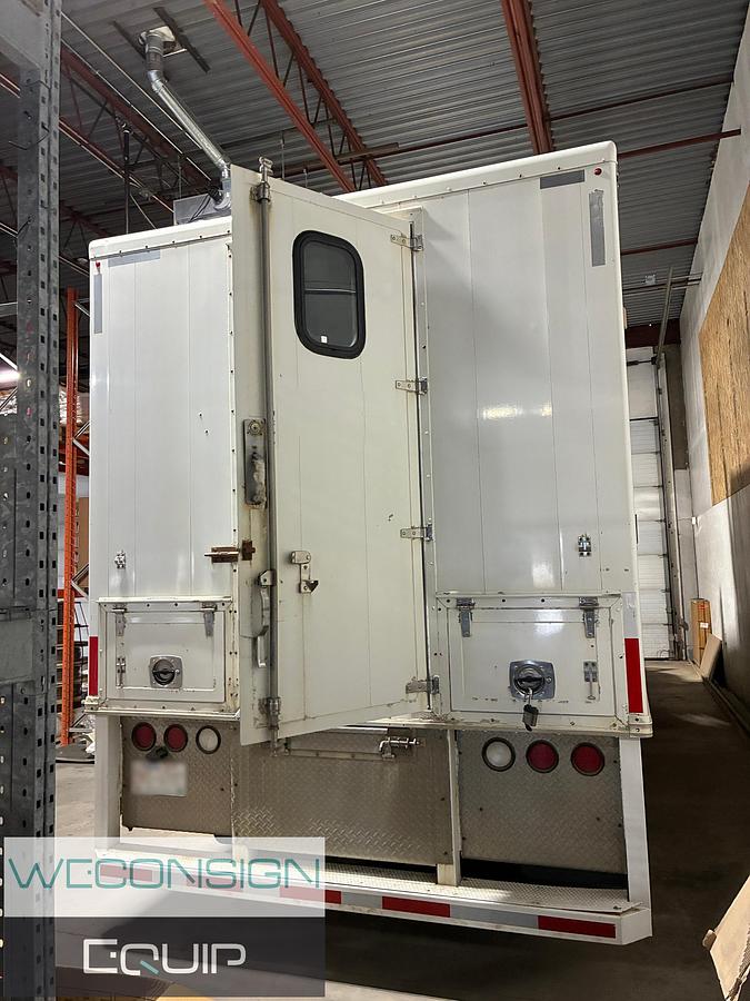 Used 2015 Kenworth T370 Van Truck