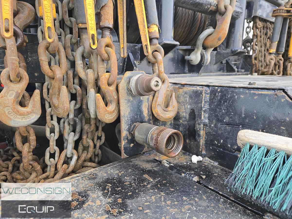 Used 2012 Kenworth T800 TA Winch Truck