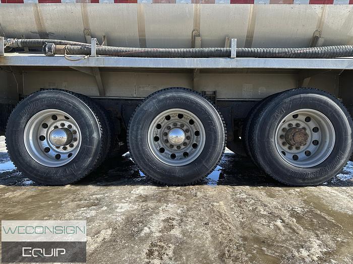 Used 2012 Kenworth T800 Tri-Drive TC407 Tank Truck - #02042