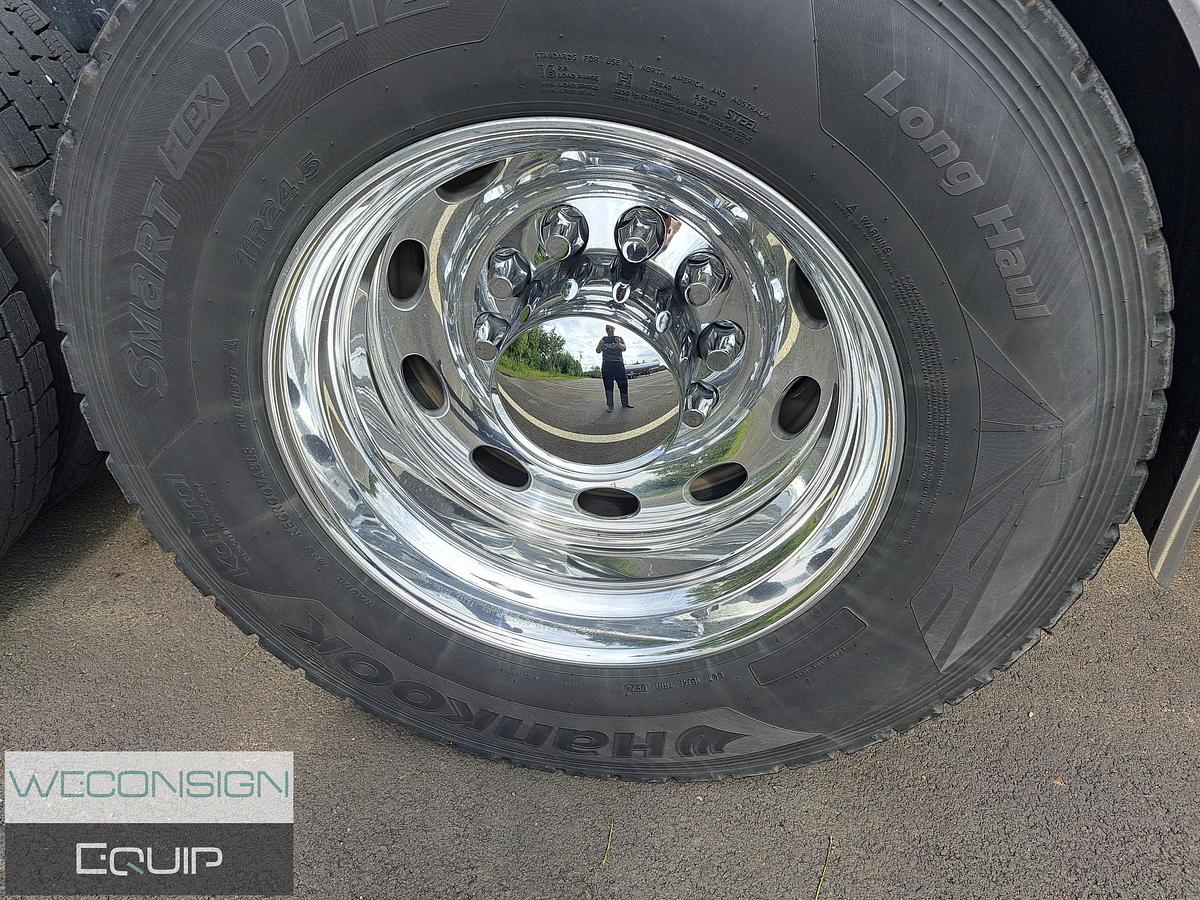 Used 2022 Peterbilt 389