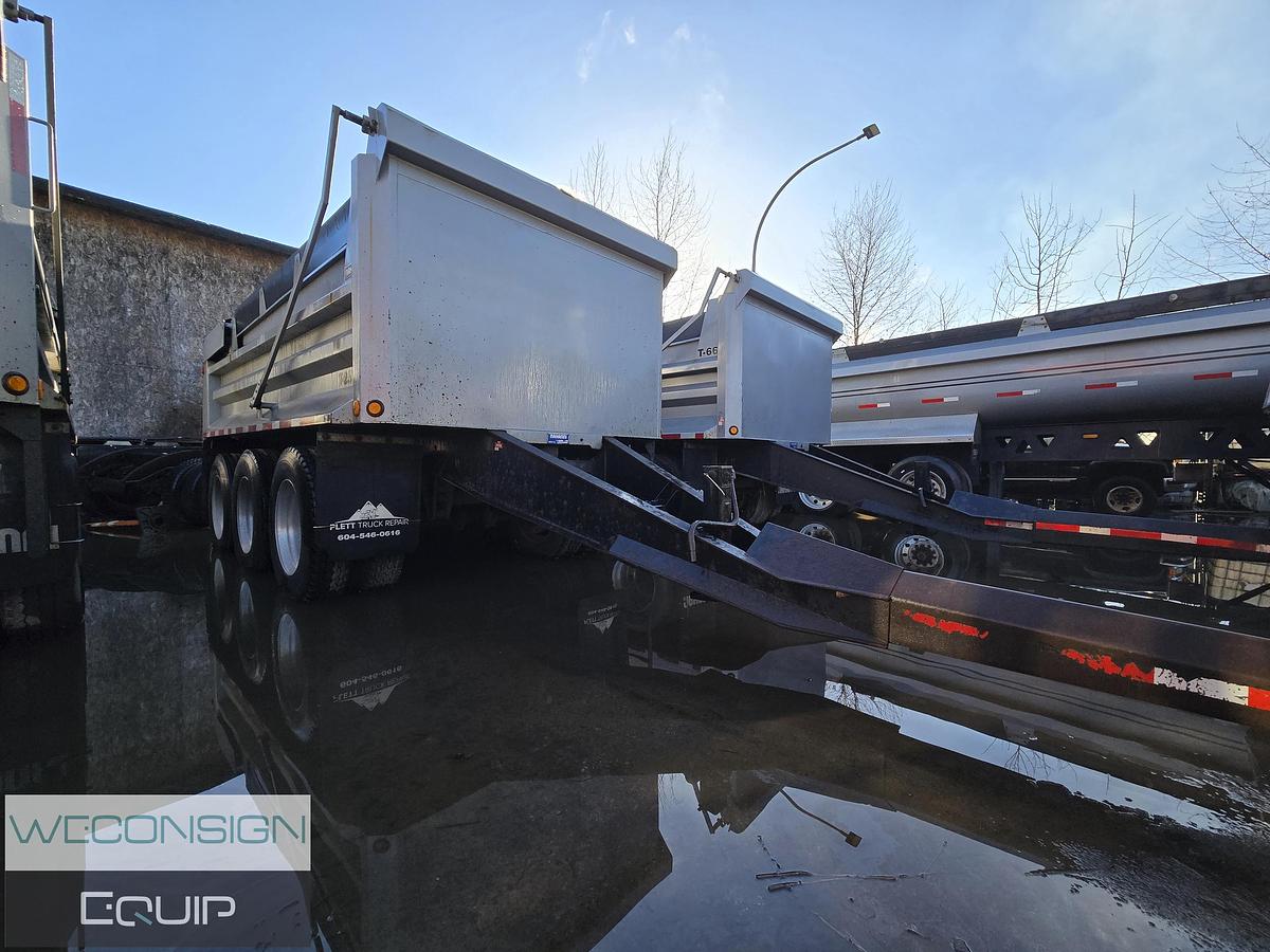 Used 2018 Nahanni Tridem Pup Trailer