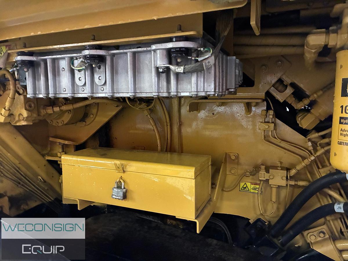 Used 2015 CAT AP 1055F Paver