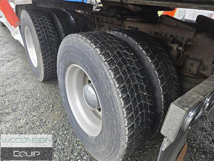 Used 2007 Volvo D12 Wet Kit Truck & Lowboy Trailer