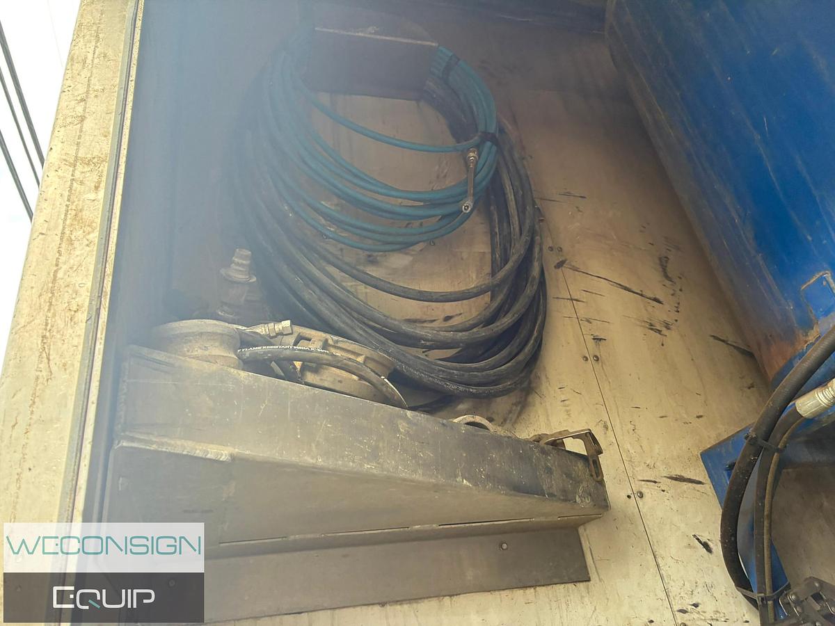 Used 2016 Kenworth T800 Tri Axle Hydrovac